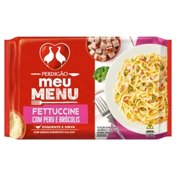 Fettuccine com Peru e Brócolis ao Molho Branco Perdigão 300g